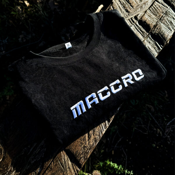basic MACCRO tee